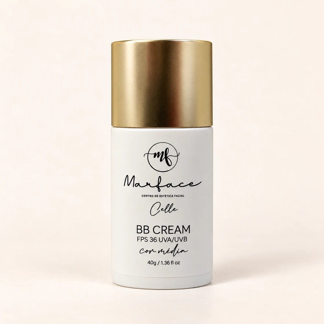 Frasco branco com tampa dourada do Celle BB Cream FPS 36 Marface, cor Média, 40 g